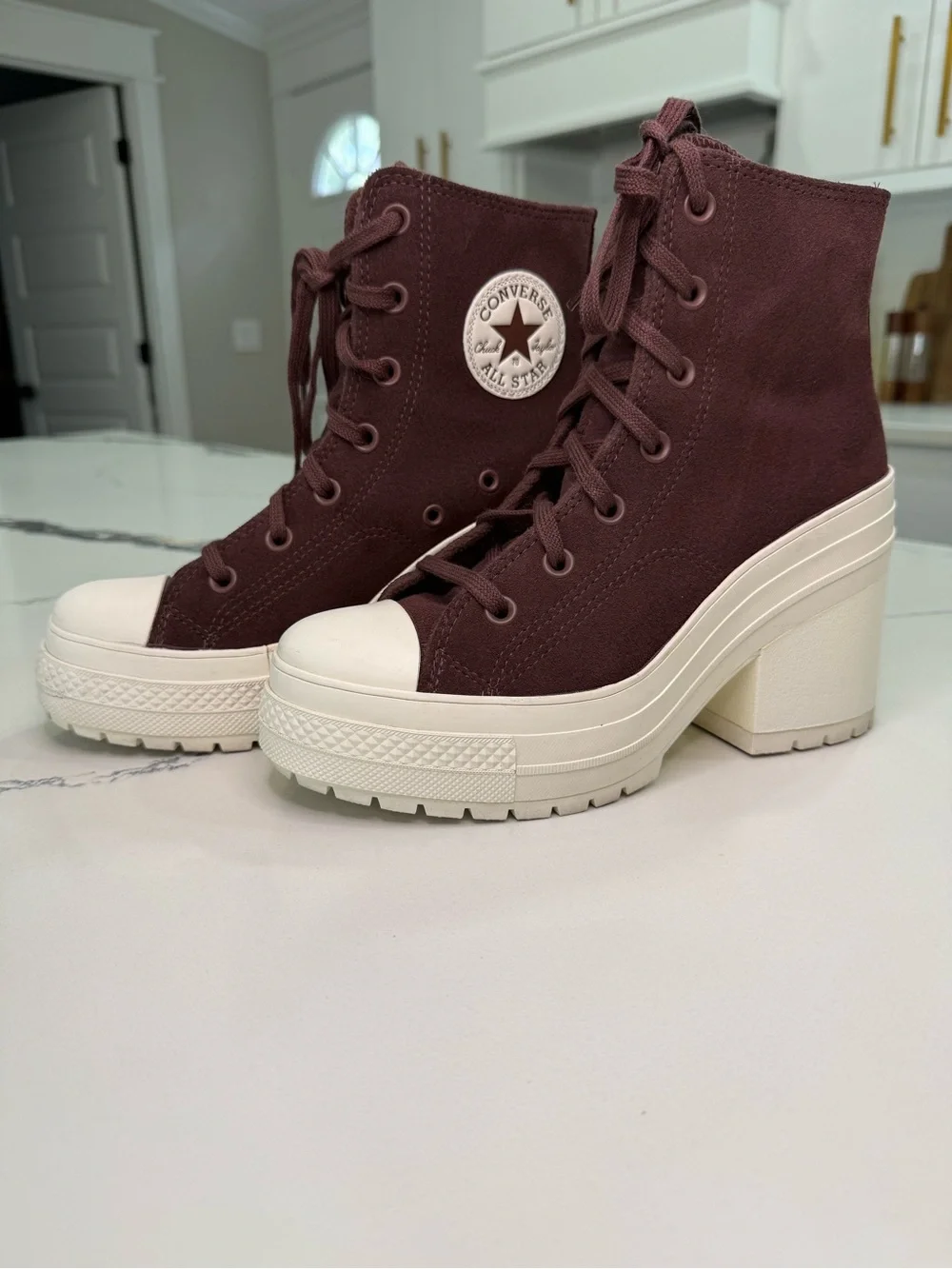 Converse Chuck 70 De Luxe Heel Eternal Earth Womens Size 7.5, Mens Size 5.5